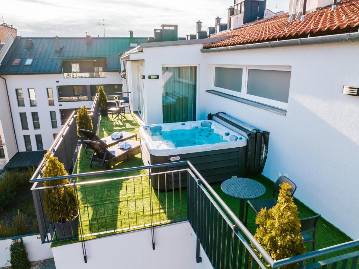 Hotel Auris Seghedin Exterior foto