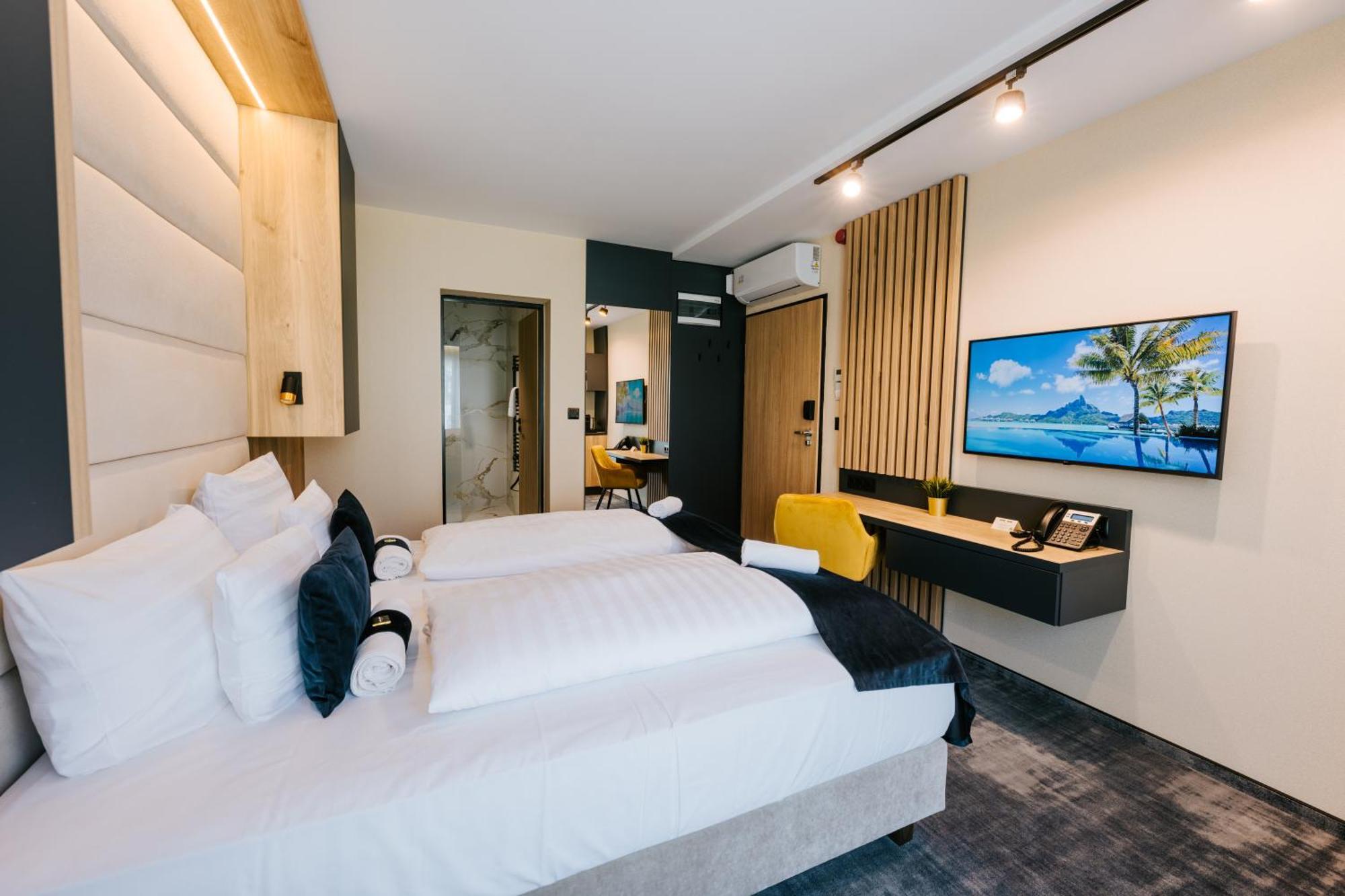 Hotel Auris Seghedin Exterior foto
