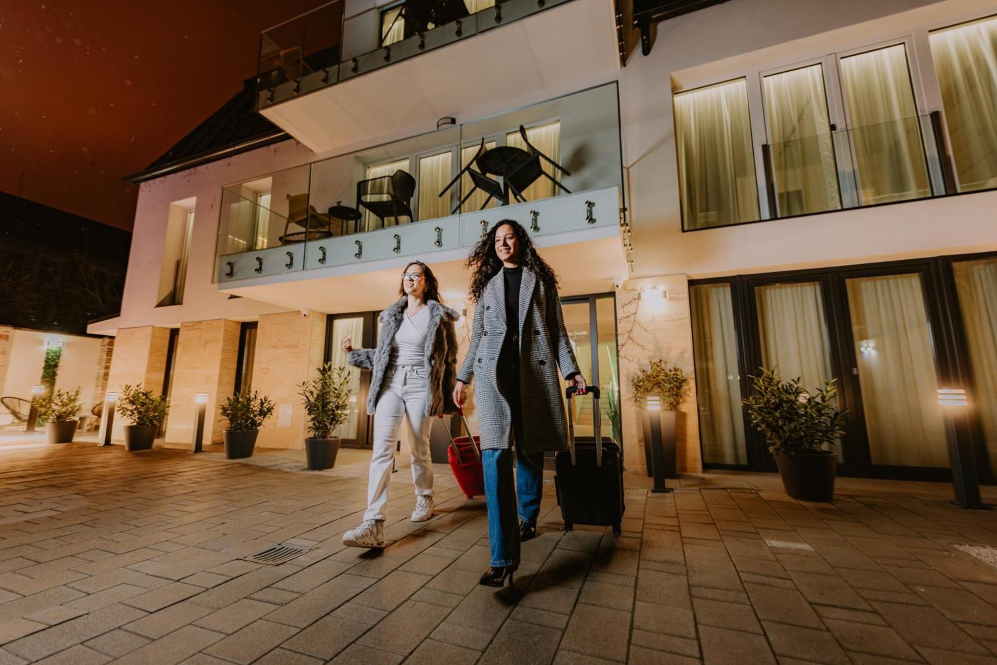 Hotel Auris Seghedin Exterior foto